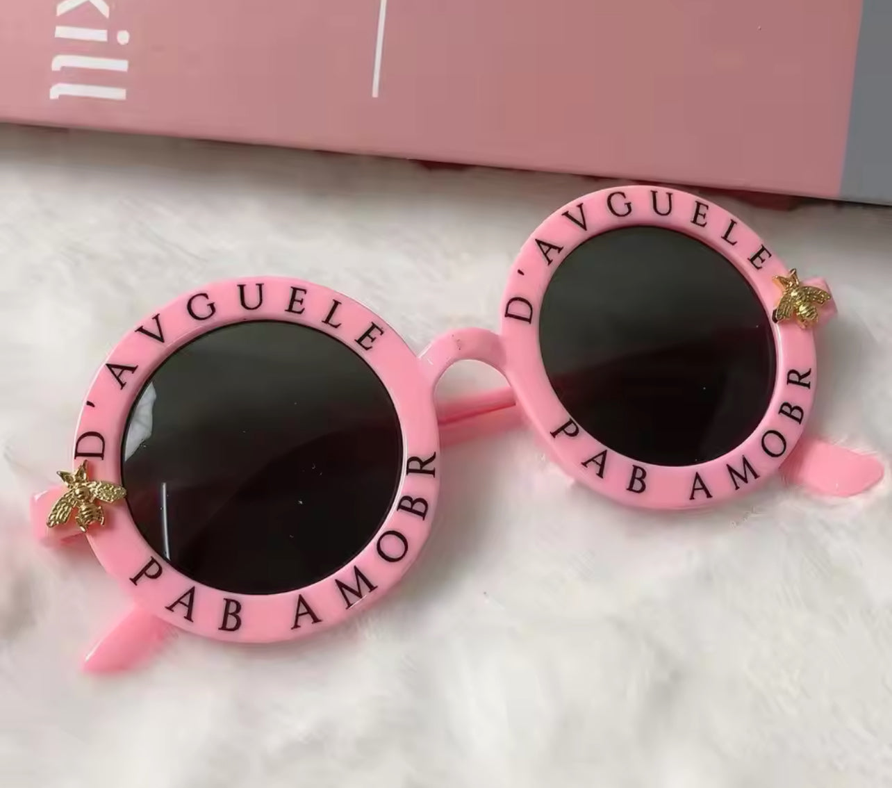 *Children's Vintage Sunglasses with Bee and Letter Decoration