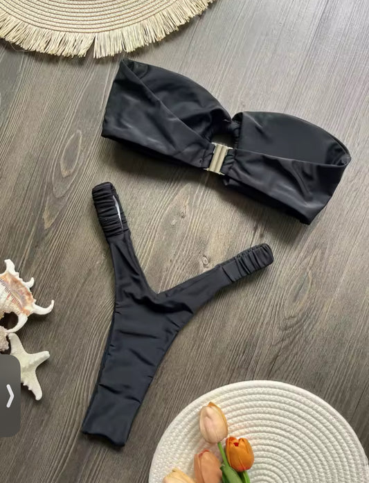 Brenda’s Micro Thong Bikini Set