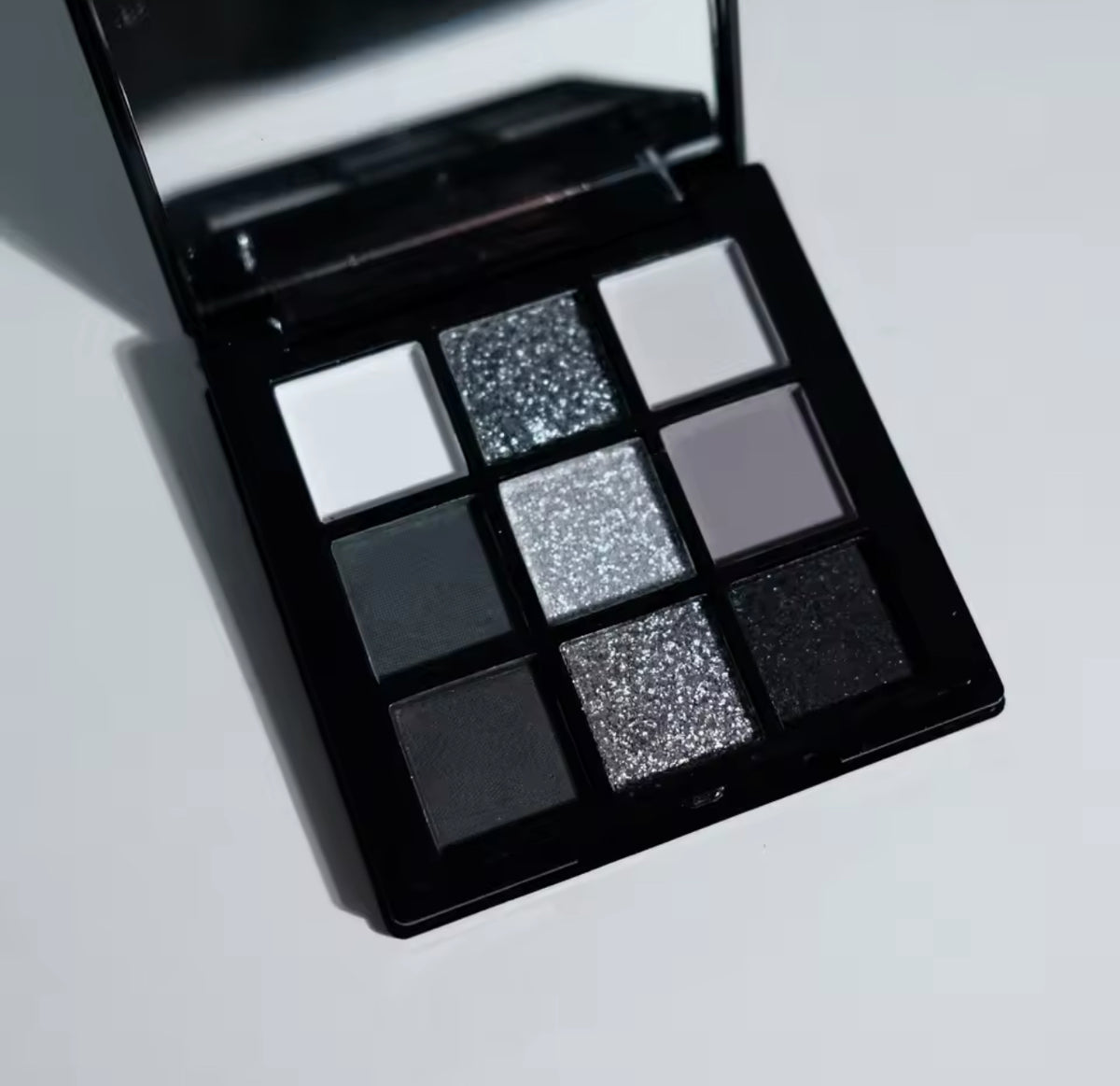 Foxy 9-Color Smokey Eye Shadow Palette