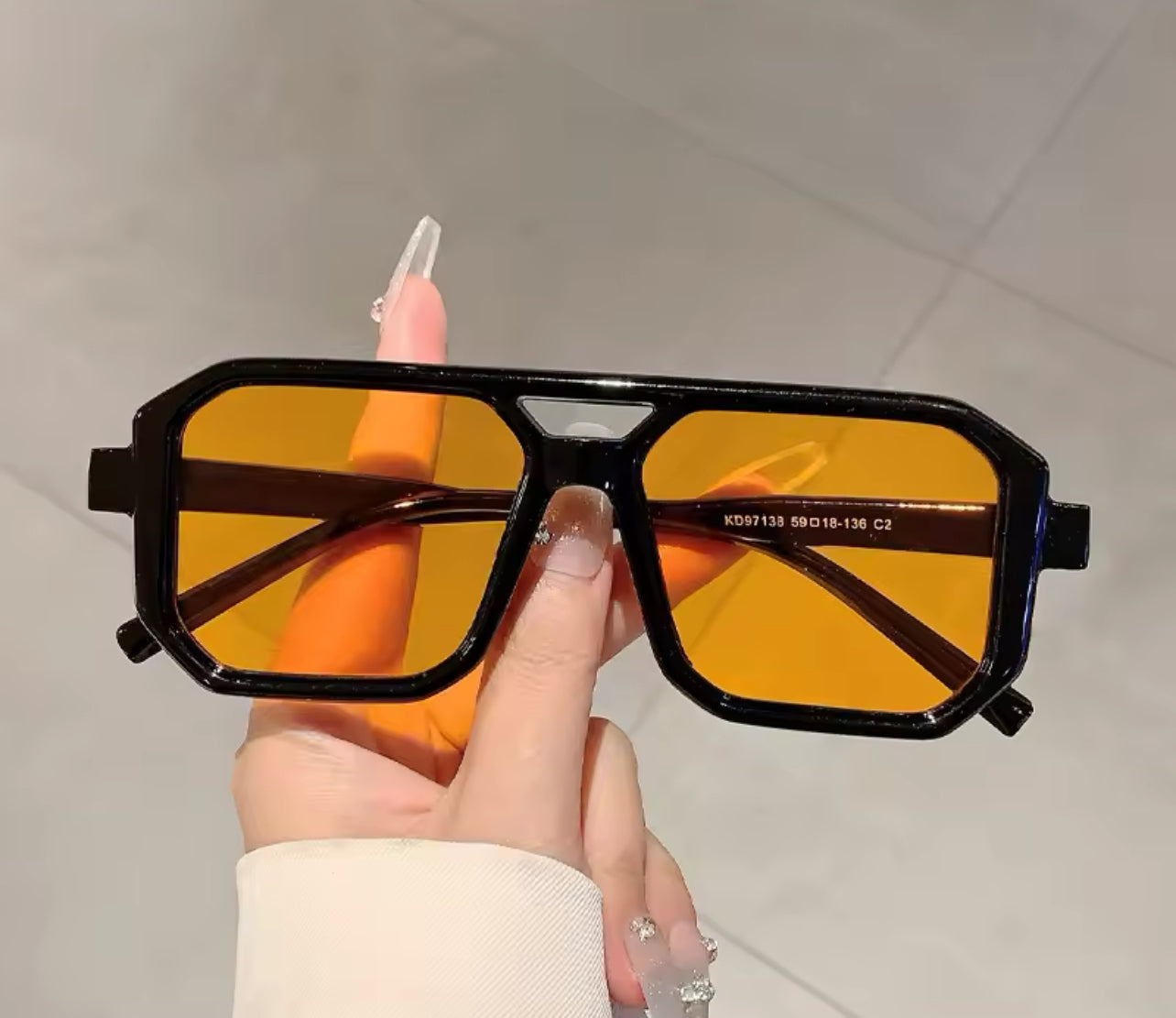 Trendy Oversize Square Retro Sunglasses