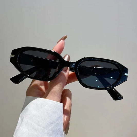 Women Small Frame Vintage Square Sunglasses - Weekend Shade