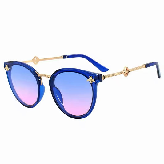 Round Women Plastic Frame Sunglasses with Bee Design